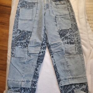 Oli & Hali Women's Relaxed Jeans - Light Blue with Navy Pattern